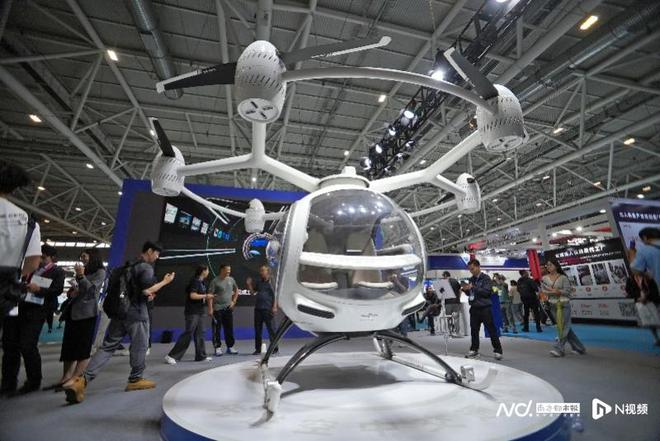 破解低空管控等基建难题，低空经济高交会上蓄势“高飞”(图1)
